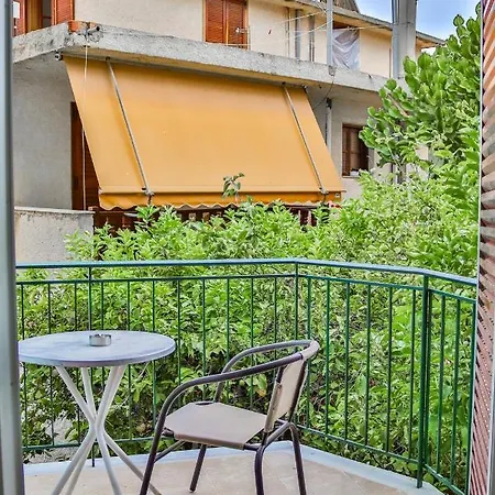Bob's Aparthotel